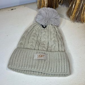 UGG POMPOM BEANIE